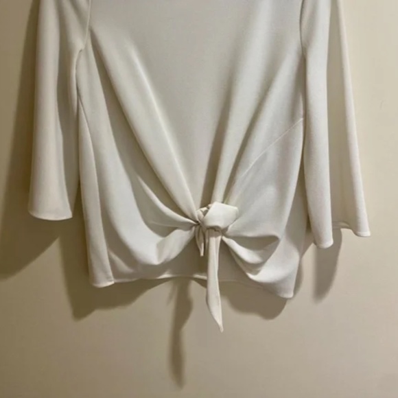 Banana Republic Cream Blouse with Tie Front Size XS - Picture 2 of 4